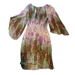 Floral print dress with bell sleeves and elastic waist